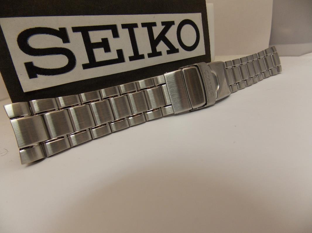 Seiko WatchBand SRPA21 Bracelet Silver Tone Steel w/Push Button Safe Clasp.22mm