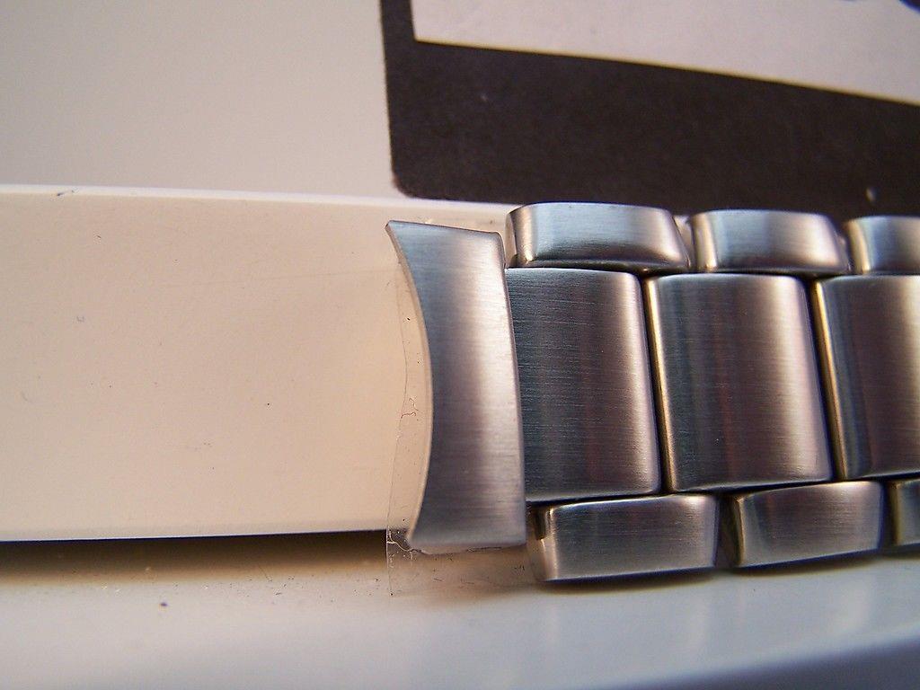 Swiss Army watchband Peak Model 24958. All Steel Bracelet