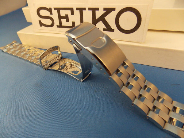 Seiko WatchBand SNJ017 Analog Digital World Time Flight Chronograph Bracelet