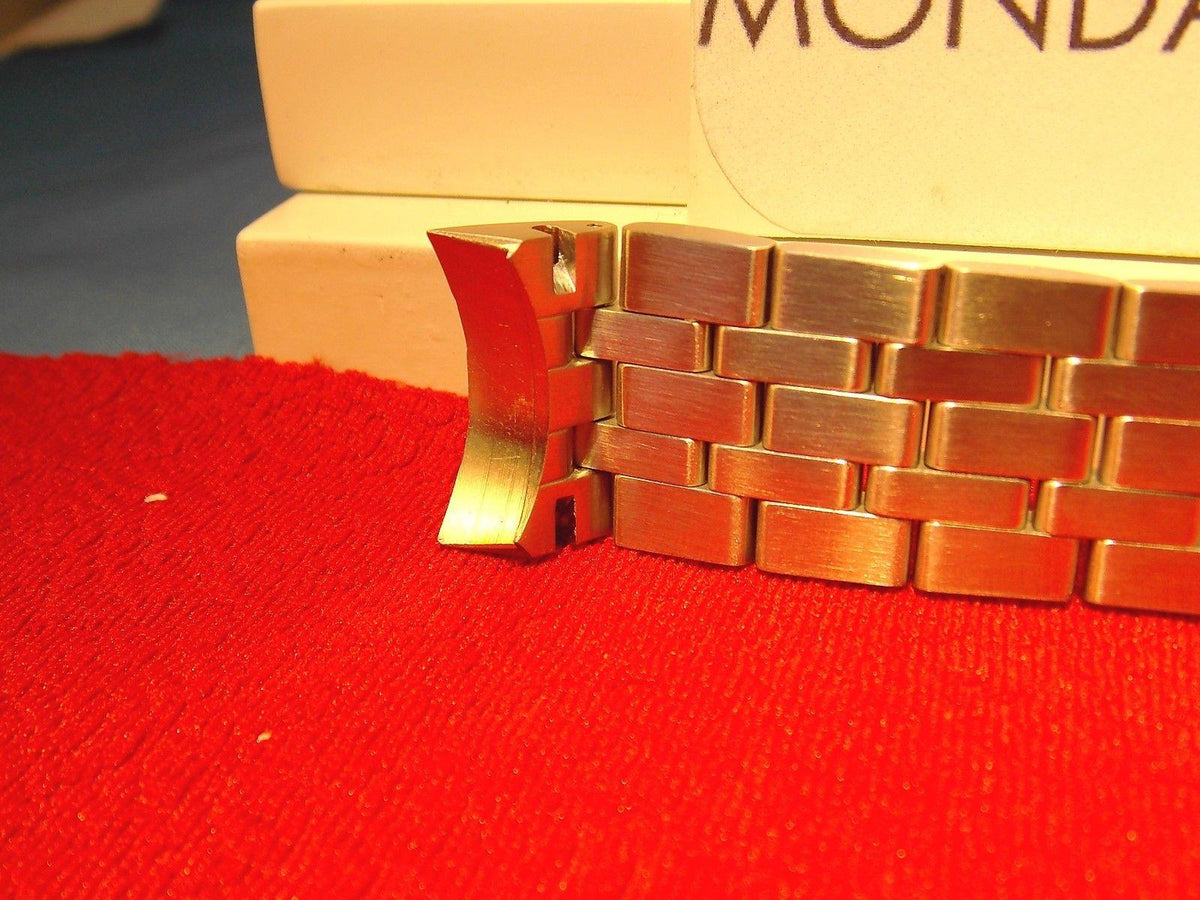 Mondaine Swiss Railways watchband 24mm Wide All Solid Steel Curved End Braclet