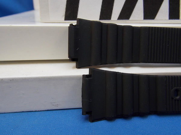 Timex watchband Triathalon Indiglo Timex Logo 18mm Black  w/Orange Gtaphic