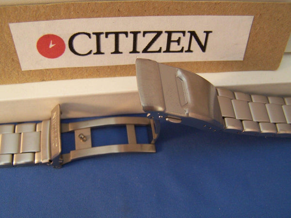 Citizen watchband BL5250 -53L Solid Linked Titanium Bracelet