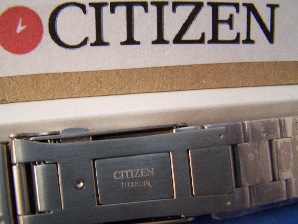 Citizen Watchband BL5250 -53L Solid Linked Titanium Bracelet