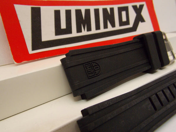 Luminox Watchband 0200. 20mm Wide Black Rubber Strap. Thick, Durable and Soft