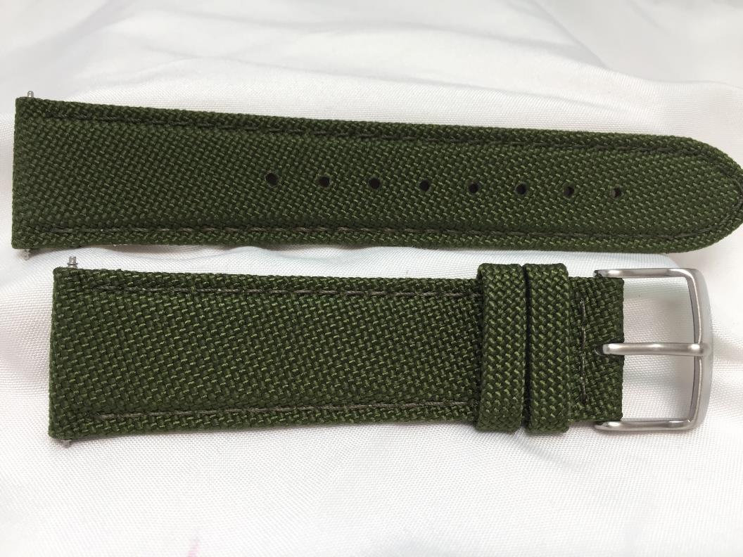 Wenger watchband 22mm Green Fabric/Leather. Military Style Back Plate # 0341.10