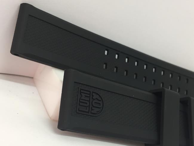 Luminox Watchband Model 3050. 22mm Black Rubber w/Logo on Band and Buckle.