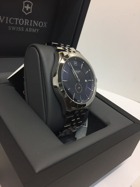 Swiss Army Victorinox 241763 Mans All Steel,Sapphire Crystal,100m Water Tight.