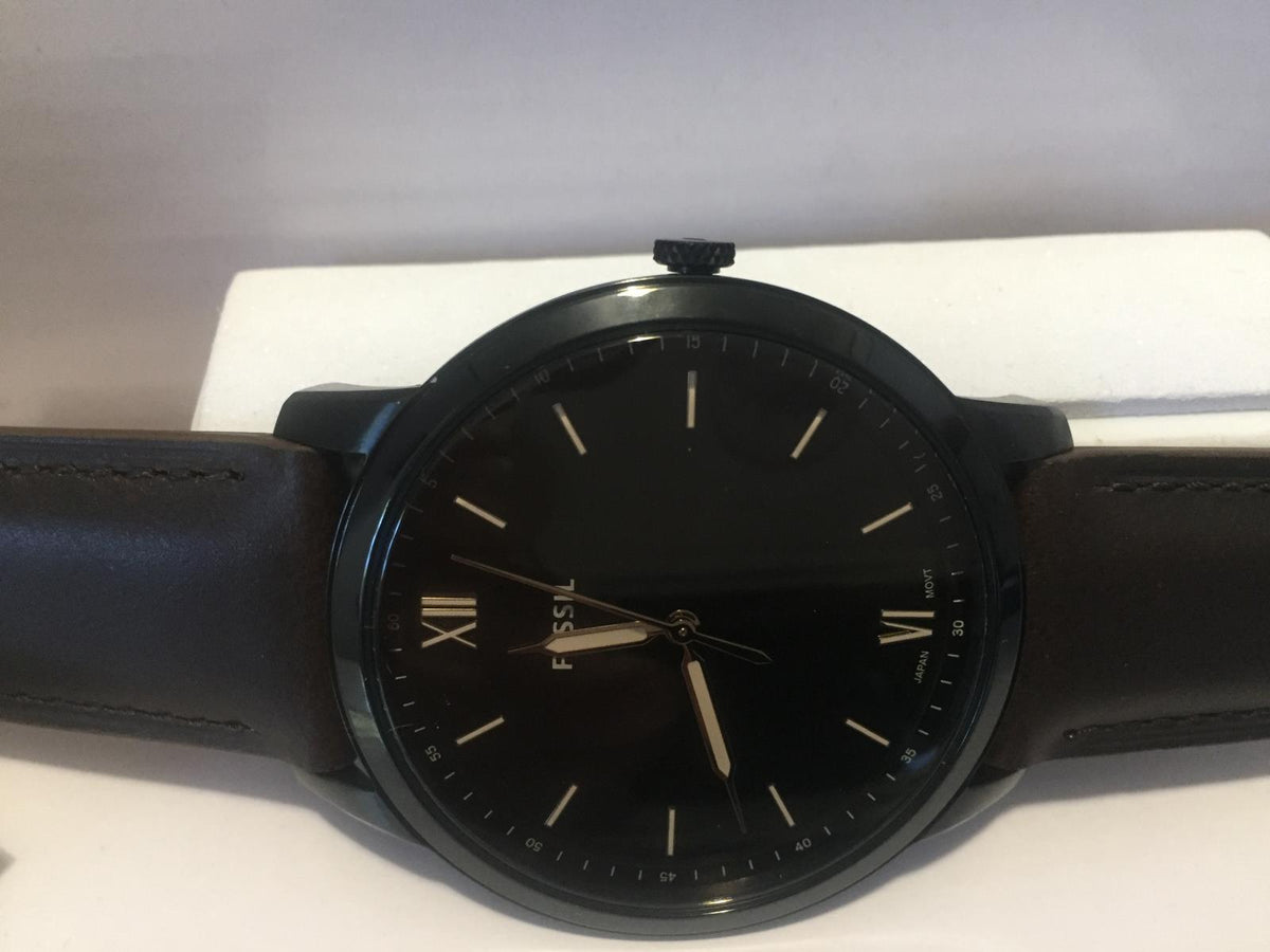 Fossil Mans Minimalist Dress Watch 44mm Case. Brown Band Black Dial. Gold Tone