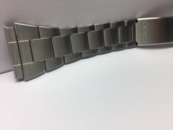 Casio Watchband Bracelet DBC-32. 22mm at Attachment, 25mm at Shoulder. All Steel