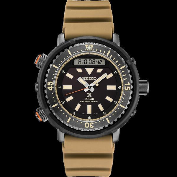 Seiko SNJ029 Digital/Analog Solar Scuba Divers Watch w/Light & Luminous Hands.
