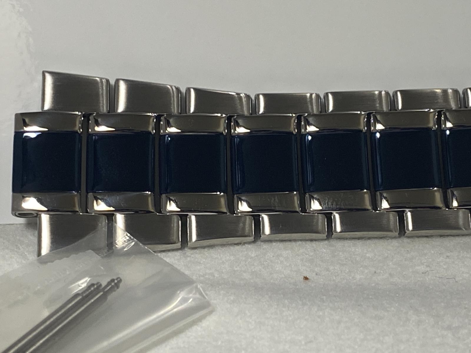 Casio Watchband Bracelet for EFR-564 TR-2AV. Original Steel Band Silver and Blue