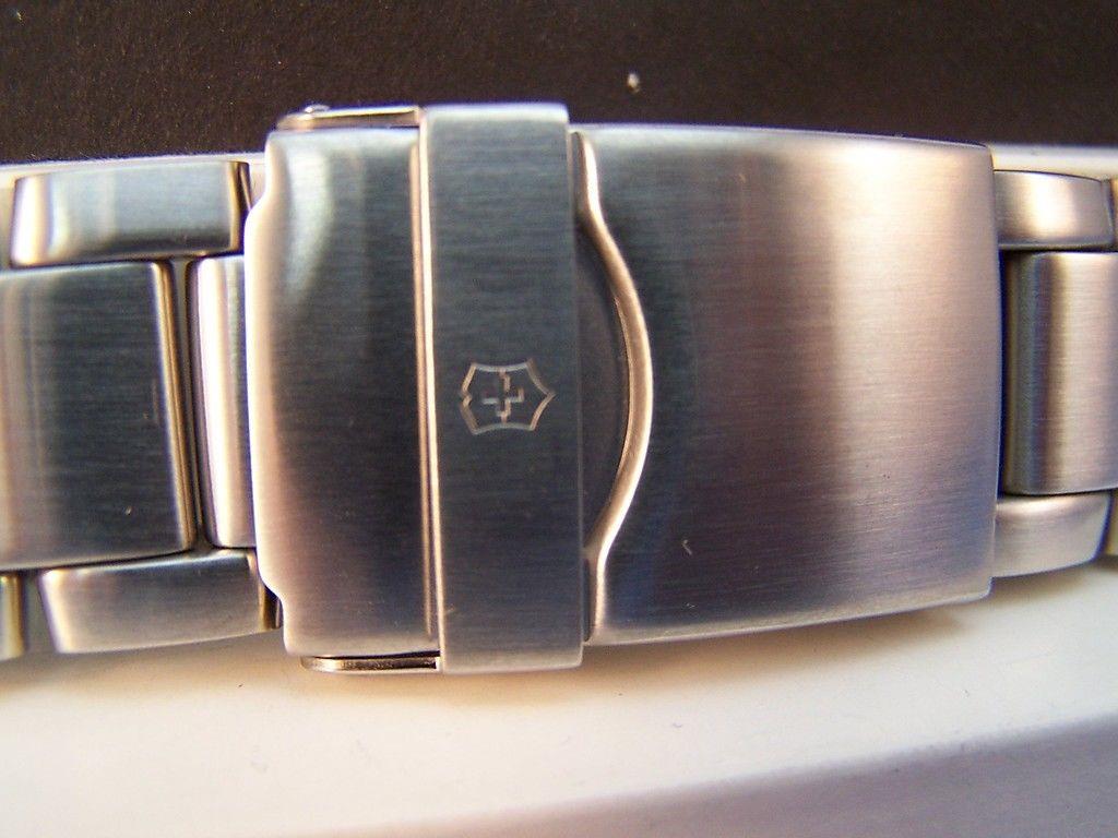 Swiss Army watchband Peak Model 24958. All Steel Bracelet