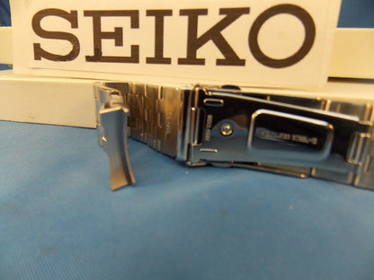 Seiko WatchBand SNJ017 Analog Digital World Time Flight Chronograph Bracelet