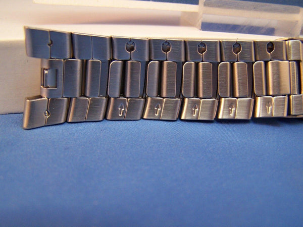 Casio watchband. EF-305 D Edifice Steel/SilverTone Push Button Bracelet w/Pins