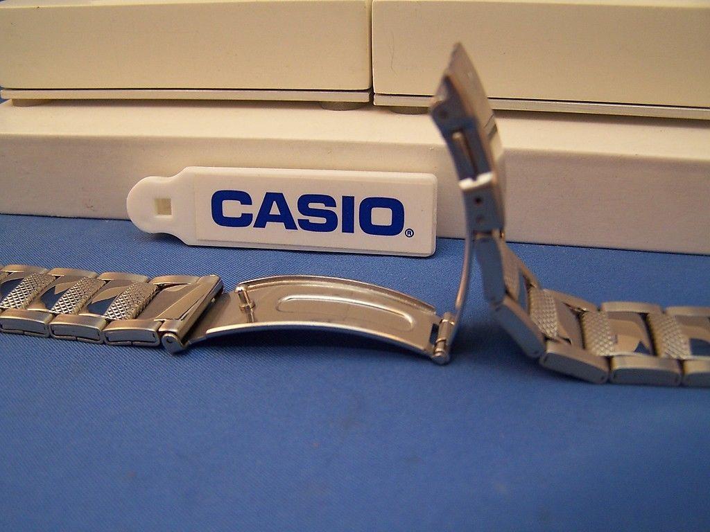 Casio Watchband WVA-107 HD Wave Ceptor Bracelet