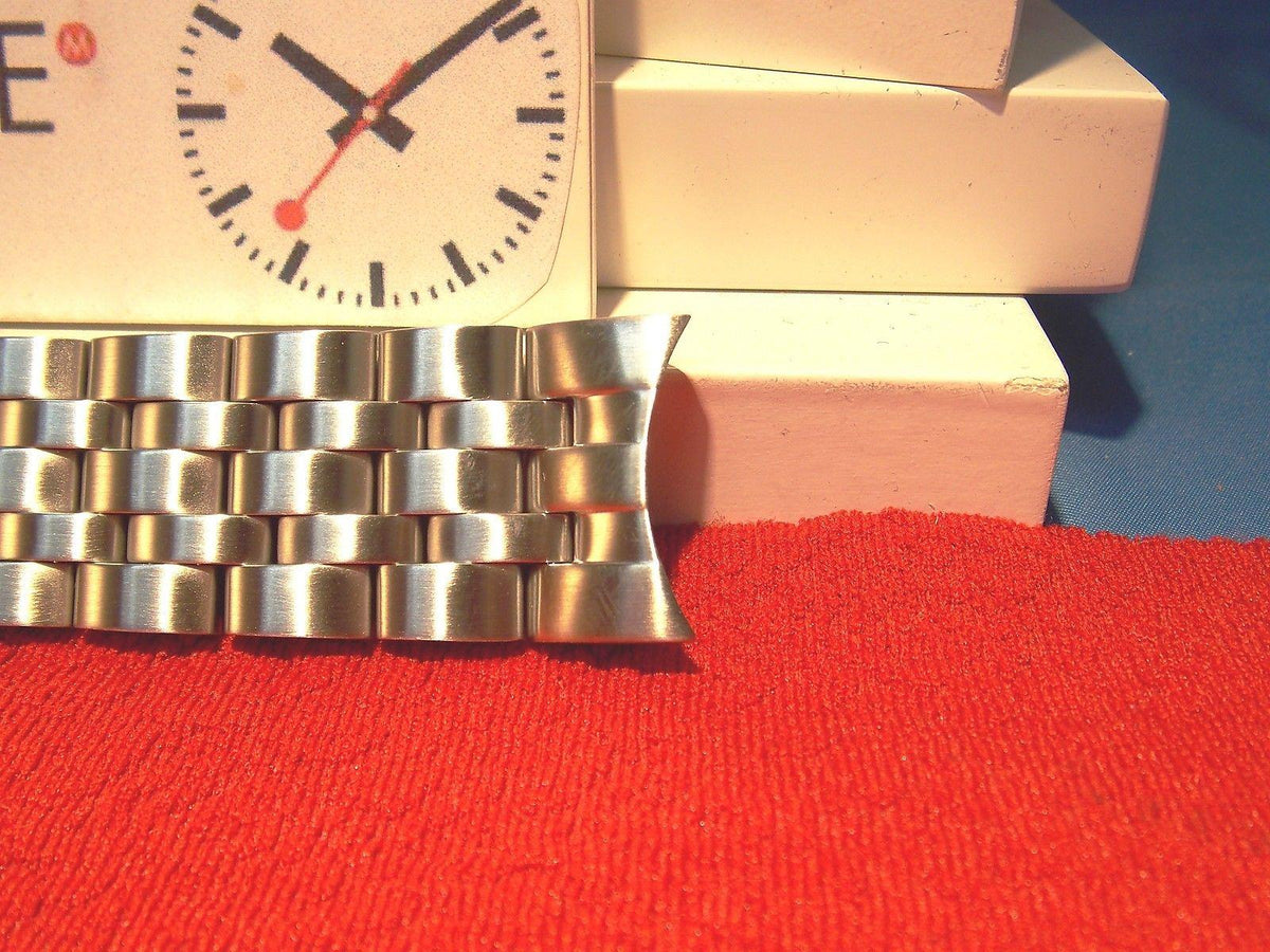 Mondaine Swiss Railways watchband 24mm Wide All Solid Steel Curved End Braclet