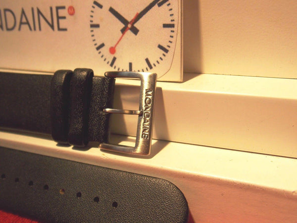 Mondaine Swiss Railways Original Watchband 22mm Black Leather Strap