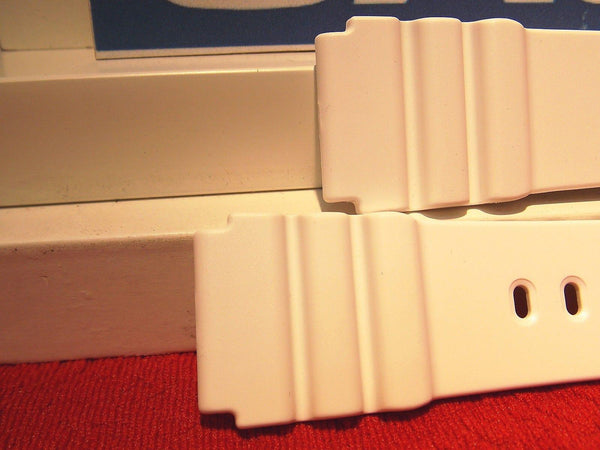 Casio watchband AMW-380, White Resin  w/Pins 20mm. Fits Most 20mm Watches