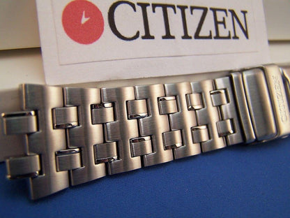 Citizen watchband Caliber 2100 Mod# AV0031 -59a Stainless Solid Linked Bracelet
