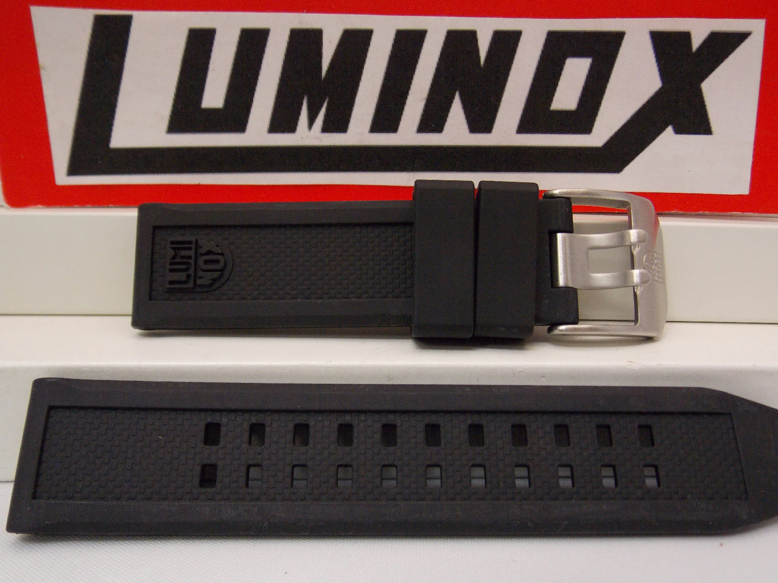 Luminox Watchband 7050. 20mm Wide Black Rubber Strap. Thick, Durable and Soft