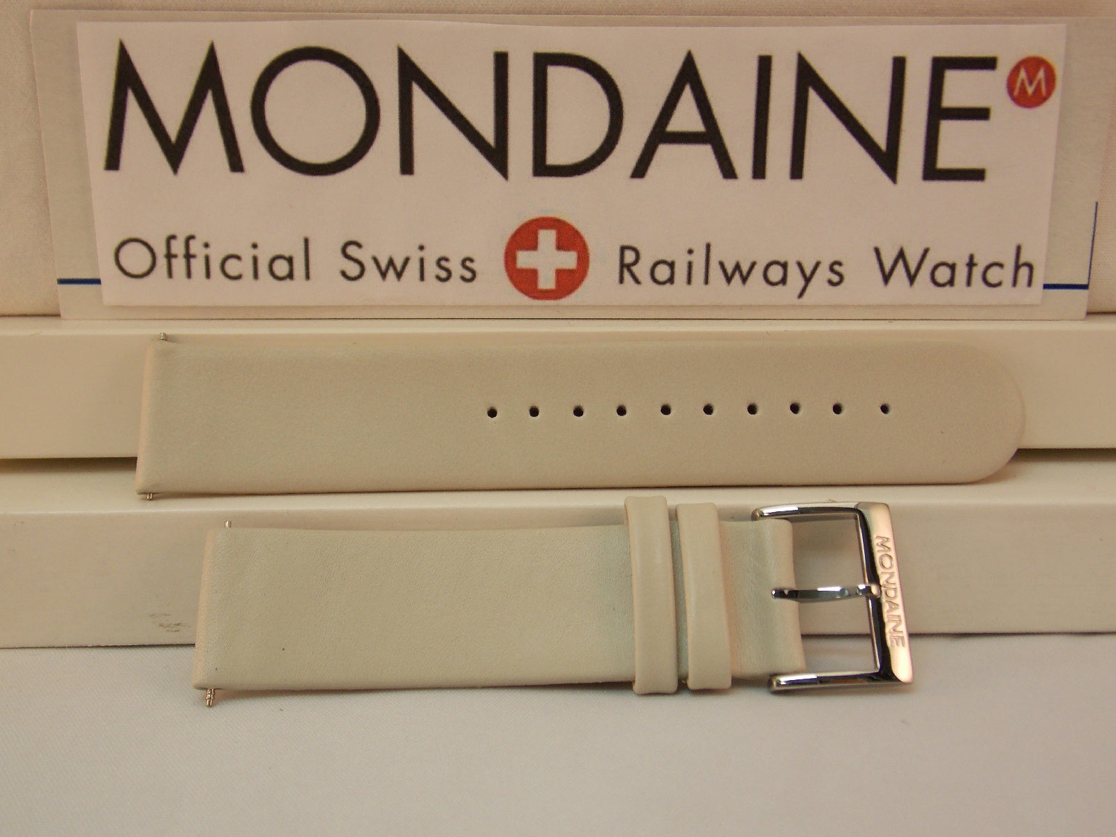 Name Brand High Quality Watchband 20mm Cream/Bone/Creme Leather  w/Pins