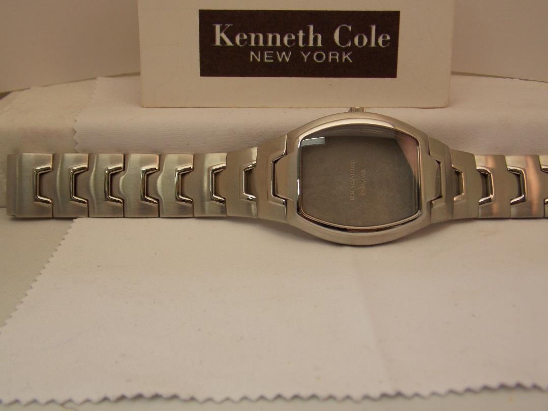 Kenneth Cole watchband KC3384 Including Case and Glass Crystal. All steel