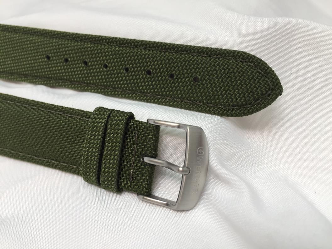 Wenger watchband 22mm Green Fabric/Leather. Military Style Back Plate # 0341.10