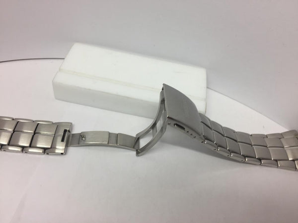 Seiko Original Watchband Bracelet SNA451, SNJ005. Fits Back Plate# H023-00C0.