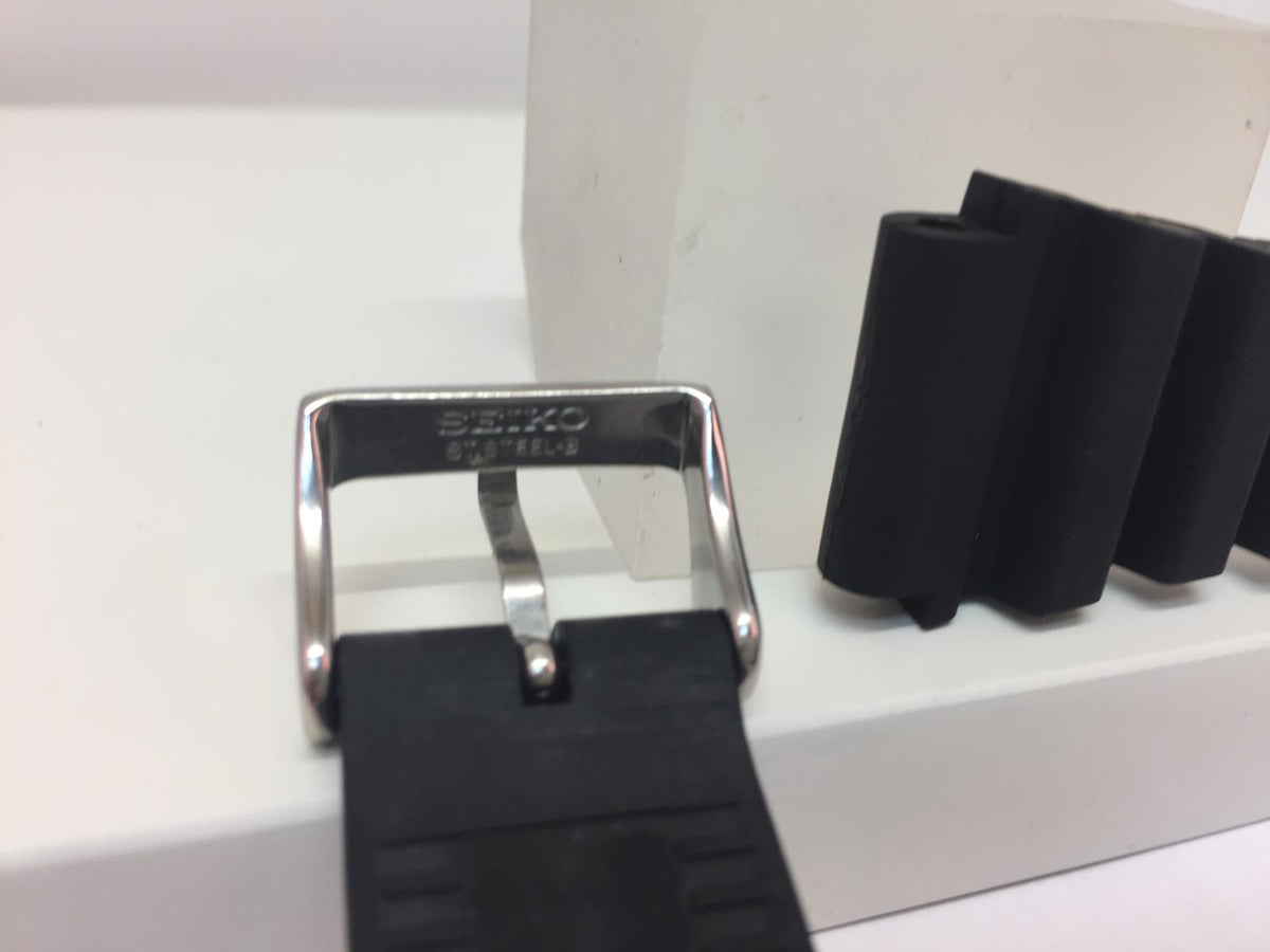 Seiko Watchband SKX6309 22mm X 27mm Black Rubber Divers Style  Steel Buckle