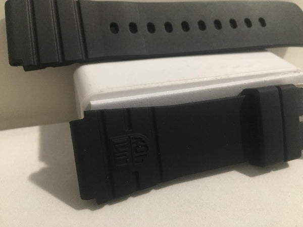 Luminox WatchBand Navy Seals Series 3501 24mm Blk Rubber Strap FPX.2401.20Q.1.K