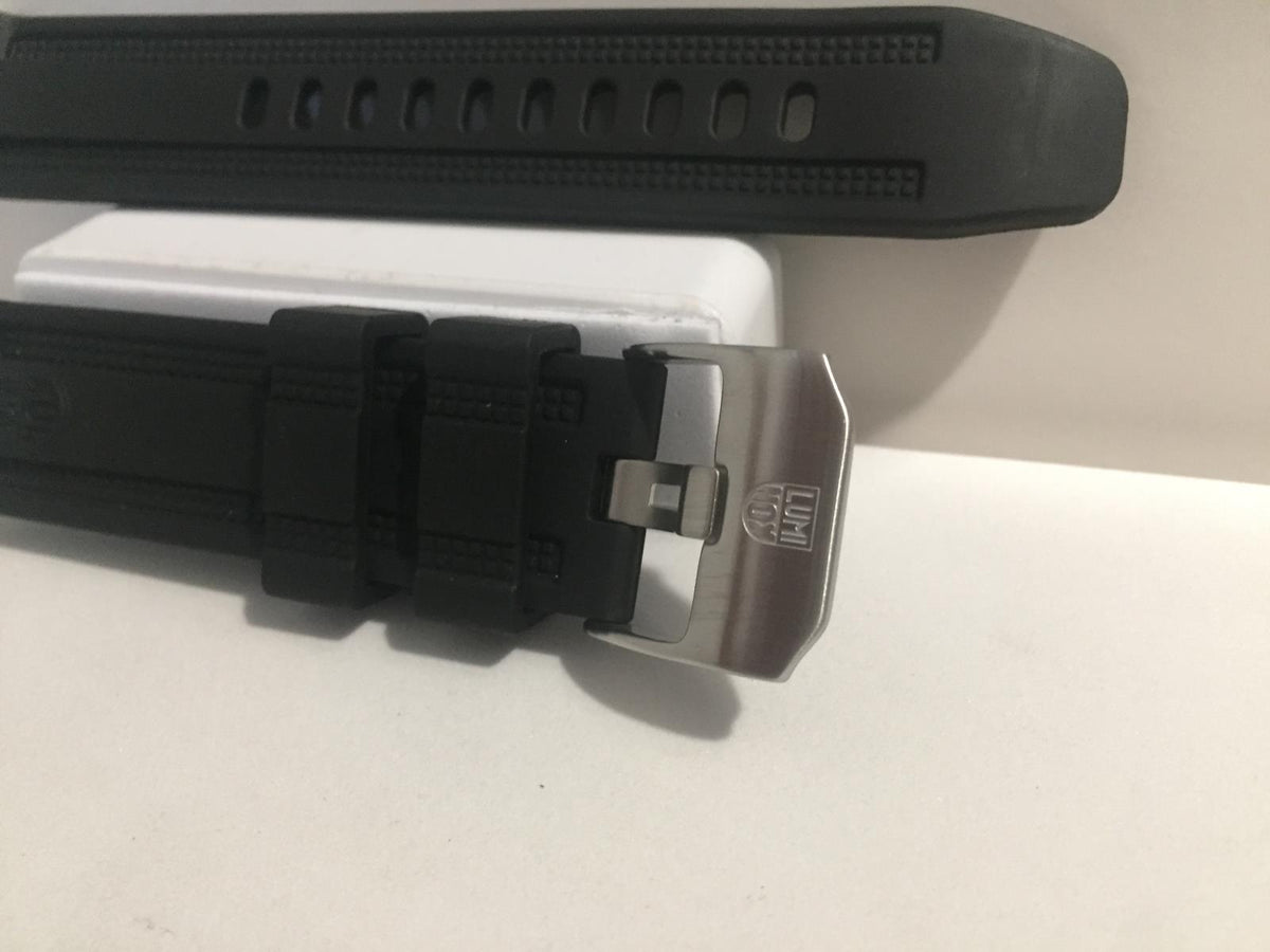 Luminox Band/Strap Rubber Navy Seals 8800/8800 23mm. Black Genuine Replacement