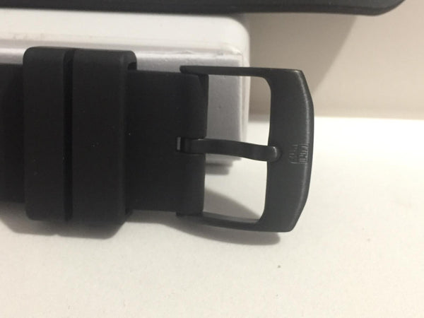 Luminox Band/Strap Rubber Navy Seals 0320  22mm Wide. Black Genuine Replacement